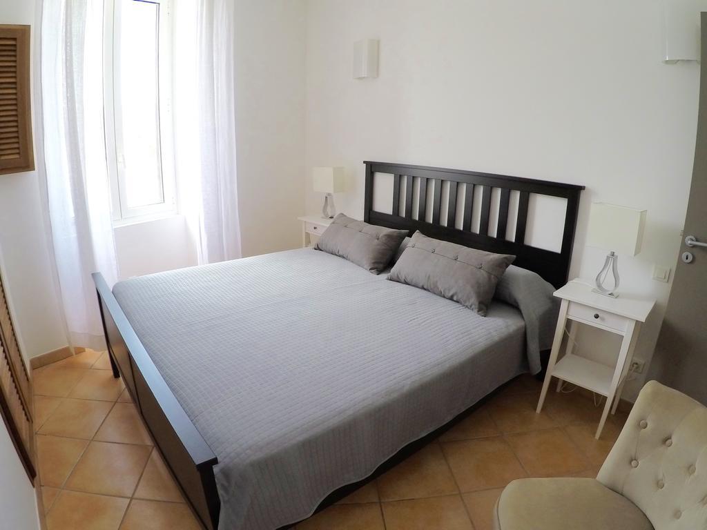 Les Appartements Du Port Bonifacio  Bilik gambar