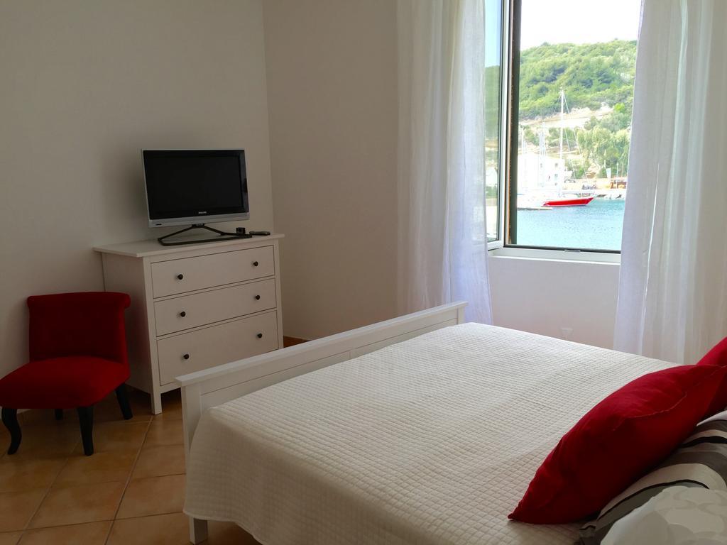 Les Appartements Du Port Bonifacio  Bilik gambar